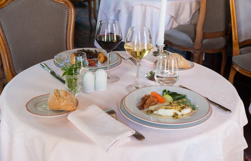 Отель Château Du Landel