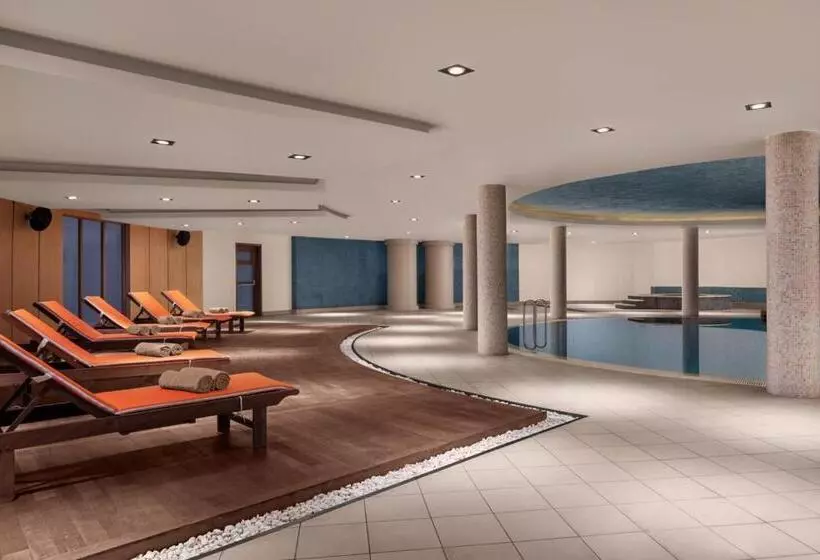 Delta Hotels Istanbul West