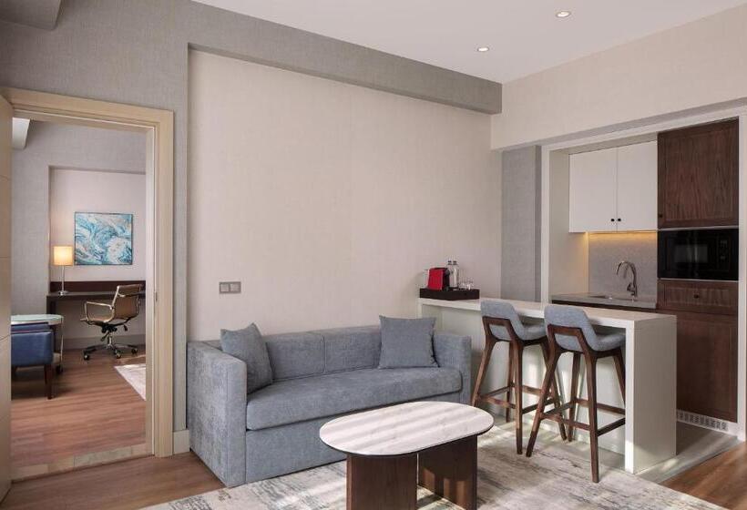 Delta Hotels Istanbul West