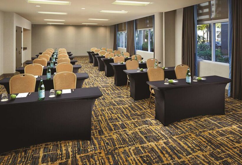 Hotel Doubletree By Hilton Lax El Segundo