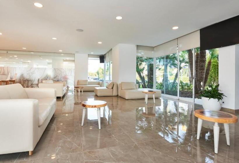 هتل Globales Cala Bona