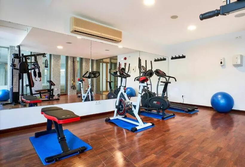 Отель Globales Cala Bona