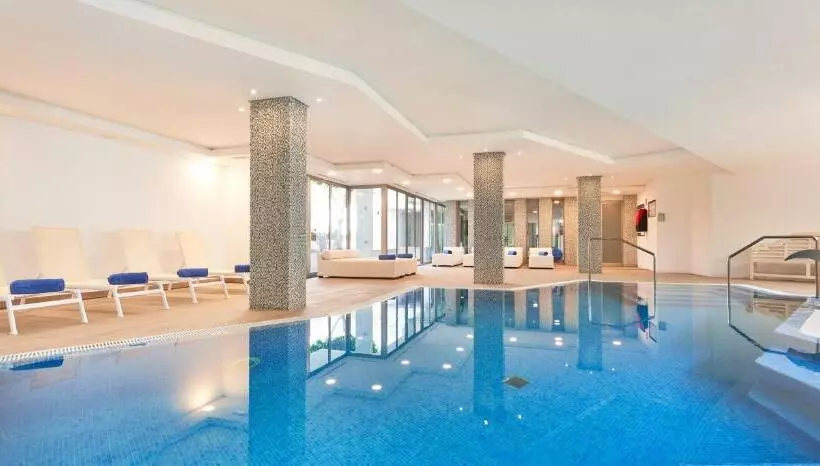 Отель Globales Cala Bona