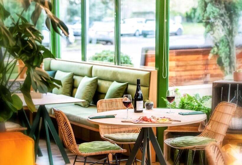 فندق Hôtel Mercure Niort Marais Poitevin