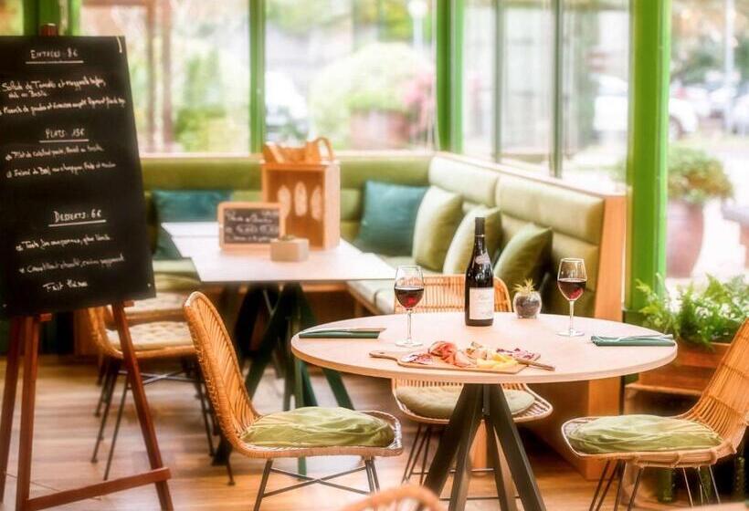 فندق Hôtel Mercure Niort Marais Poitevin