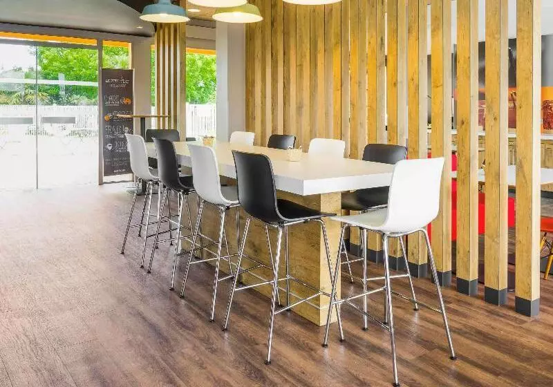 酒店 Ibis Tarbes Odos