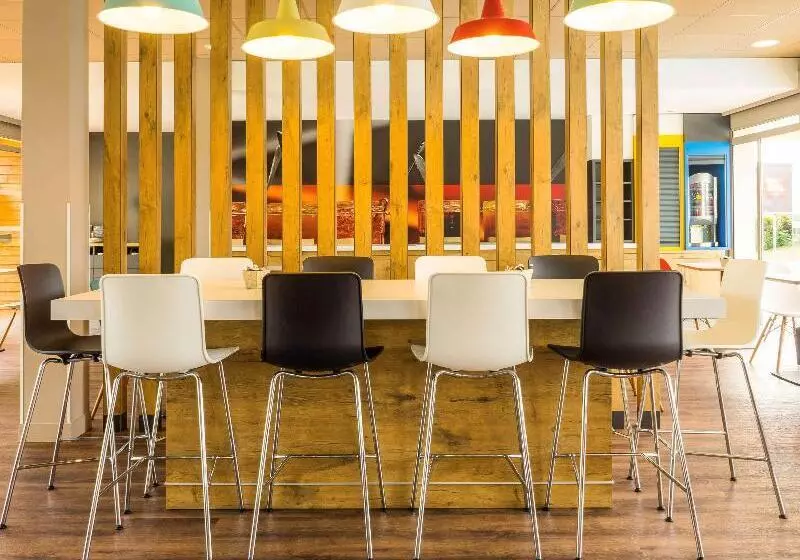 酒店 Ibis Tarbes Odos