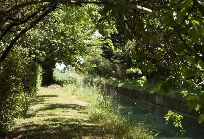 Hotel Le Mas Ferrand