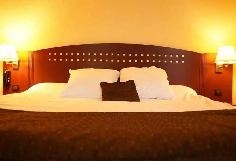 هتل Le Parc Des Fées