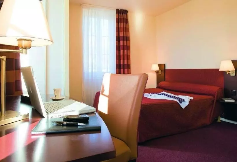 هتل Le Parc Des Fées