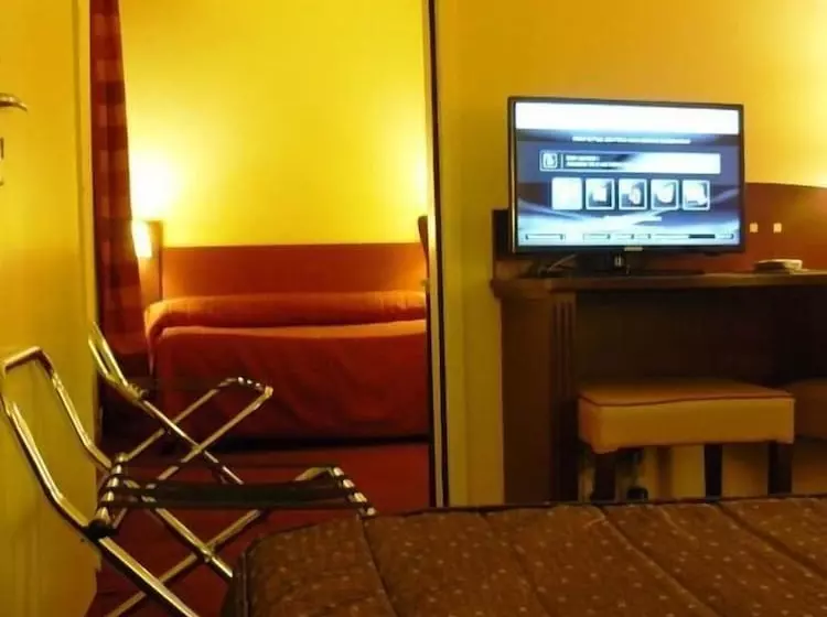 هتل Le Parc Des Fées