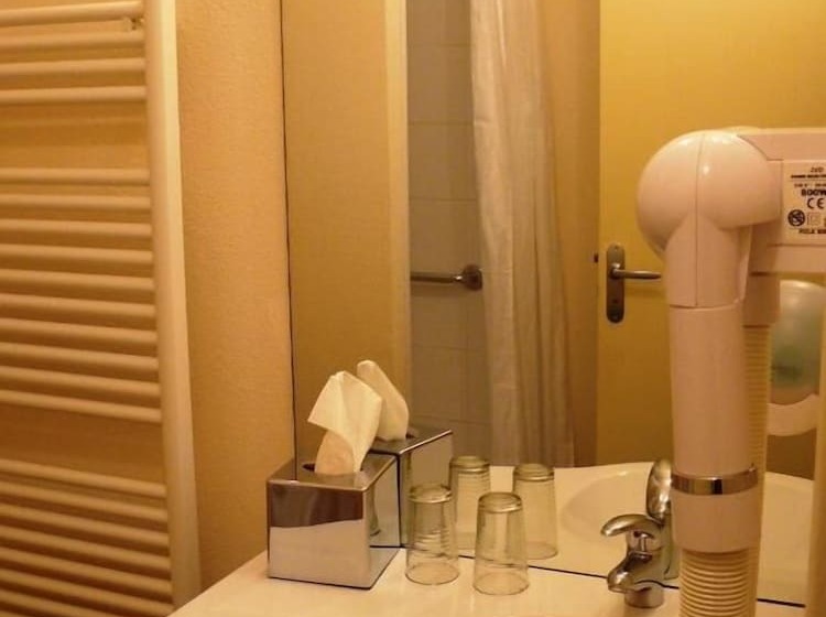 בית מלון כפרי Le Parc Des Fées