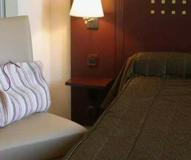 هتل Le Parc Des Fées