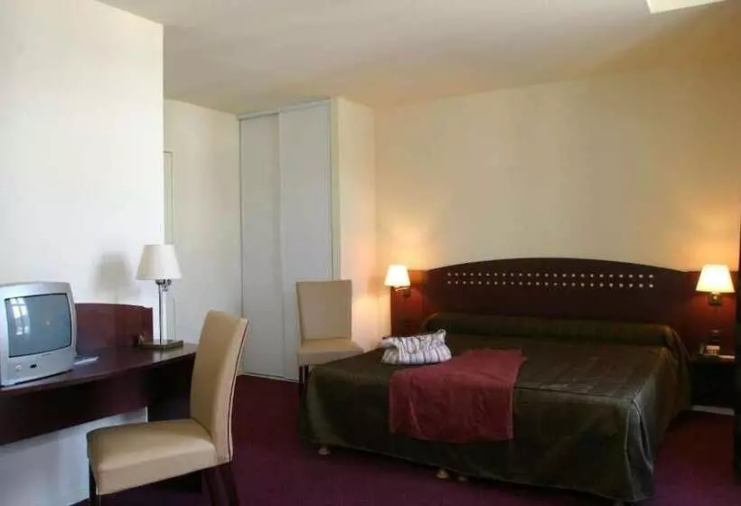 هتل Le Parc Des Fées