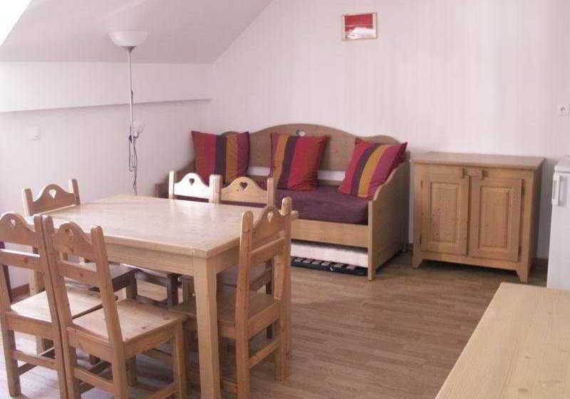 هتل Neige Et Golf