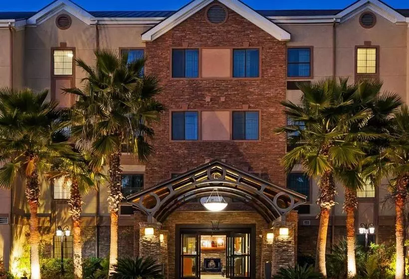 Otel Staybridge Suites Northwest Near Six Flags Fiesta, An Ihg