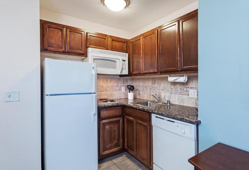 호텔 Staybridge Suites Northwest Near Six Flags Fiesta, An Ihg