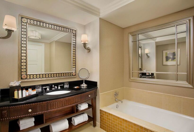 فندق Waldorf Astoria Orlando   An Official Walt Disney World®