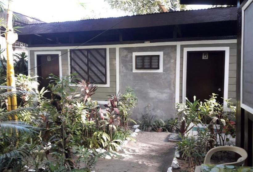 Общежитие Villa Evergreen Restaurant And Rooms