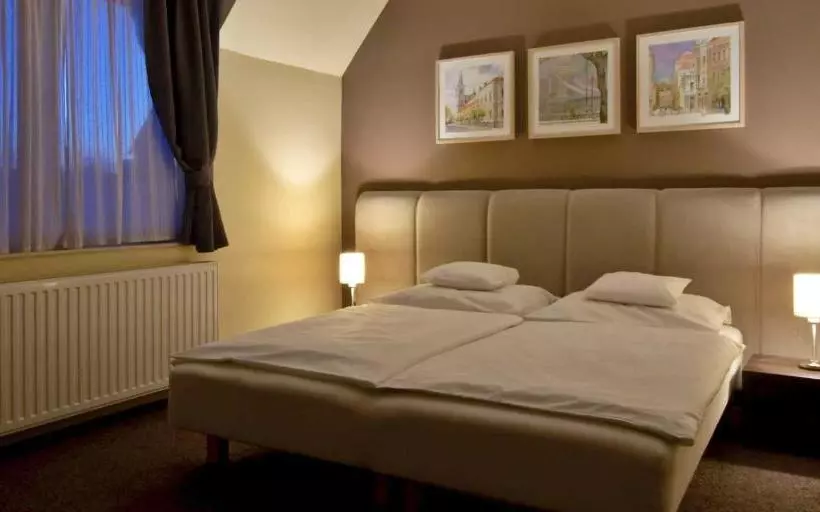 ベッドアンドブレックファースト Varga Ház Panzió