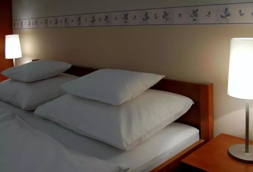 ベッドアンドブレックファースト Varga Ház Panzió