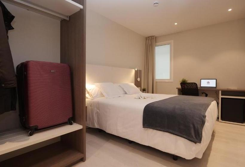 هتل Ciudadela Pamplona