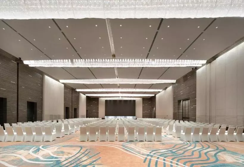 ホテル Crowne Plaza Wuhan Optics Valley, An Ihg