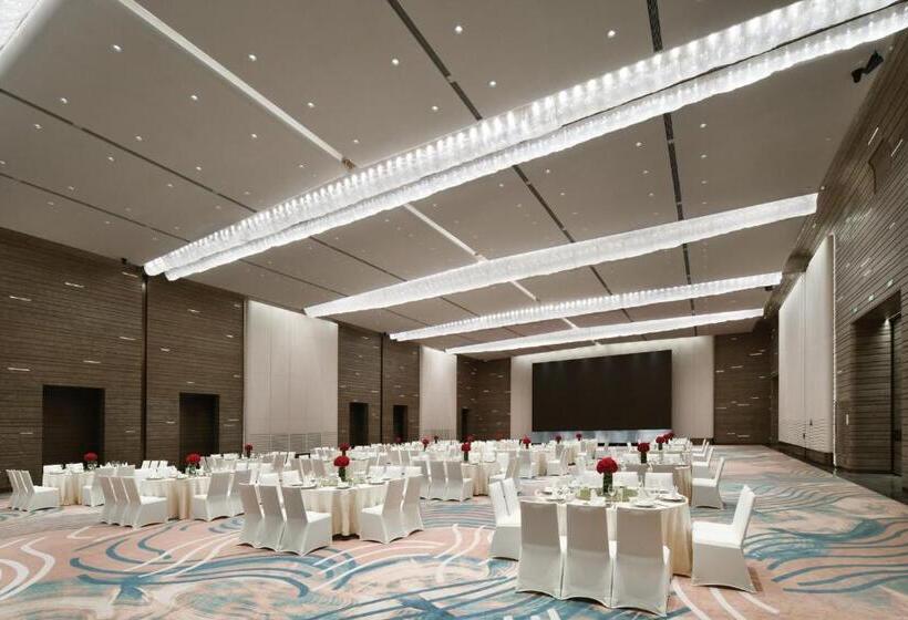 Hotel Crowne Plaza Wuhan Optics Valley, An Ihg