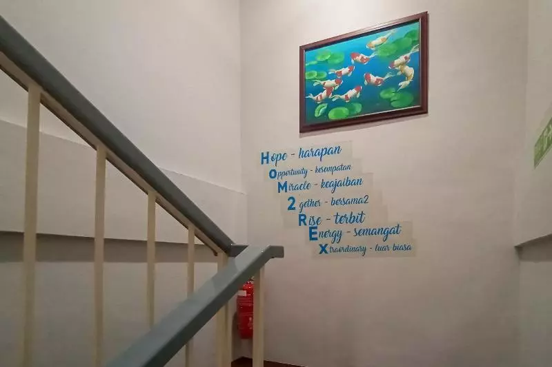 هتل Oyo 90261 Hom2rex Kuching Homestay