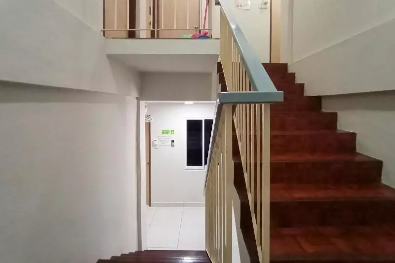 هتل Oyo 90261 Hom2rex Kuching Homestay
