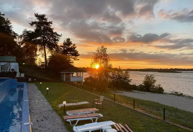 Hotelli Perlyna Resort