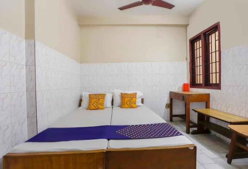 בית מלון כפרי Spot On 69105 Breeze Lodge