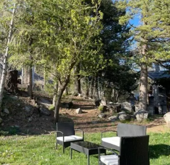 ホテル Vallibierna