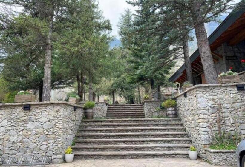 ホテル Vallibierna