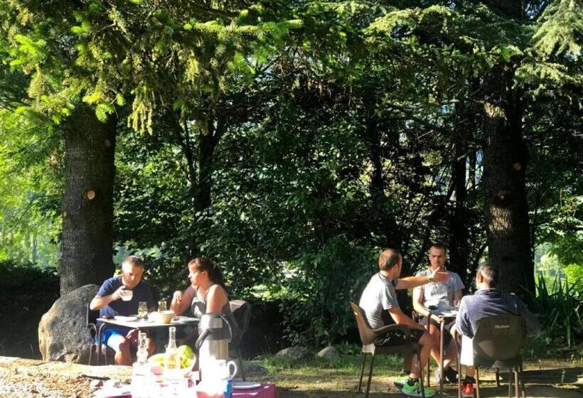 ホテル Vallibierna