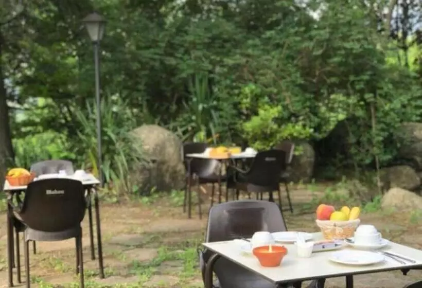 ホテル Vallibierna