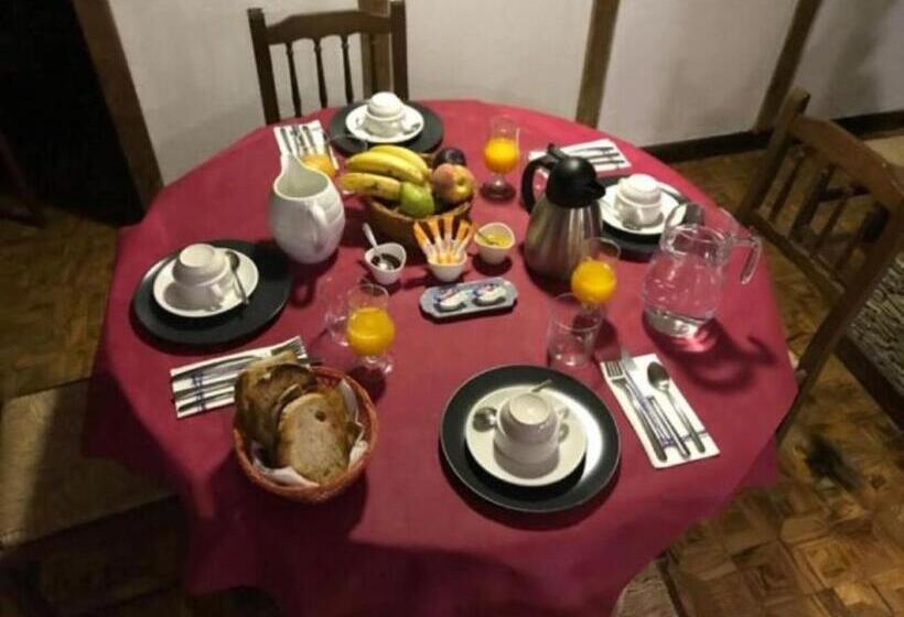 ホテル Vallibierna