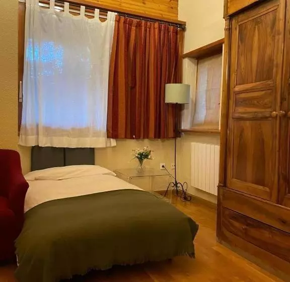 ホテル Vallibierna