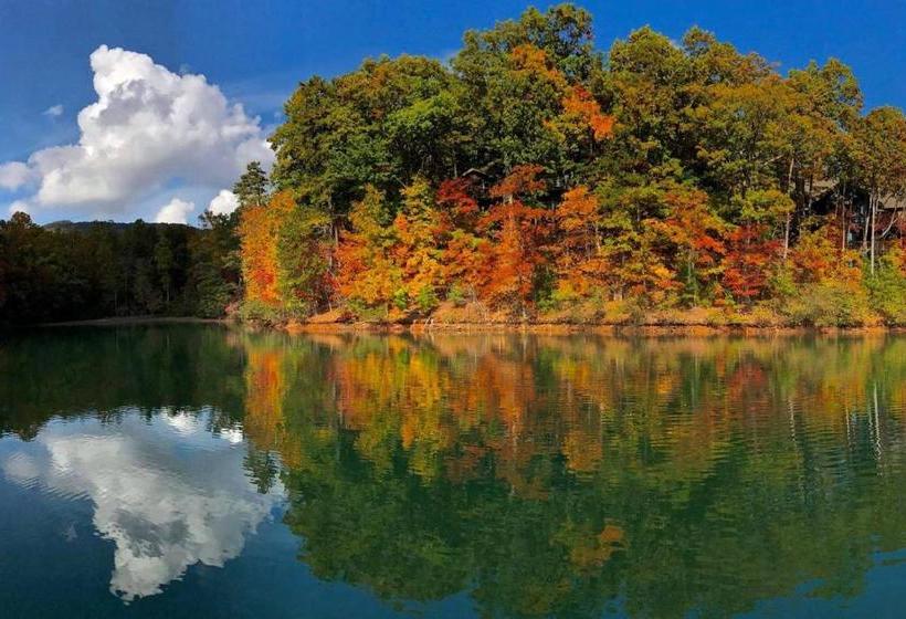 אתר נופש Petit Crest Villas