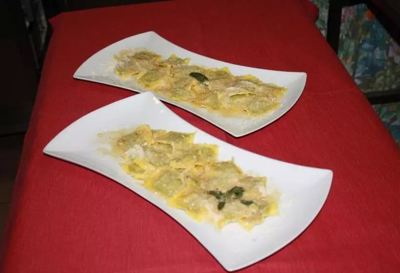 Hotelli Albergo Ristorante Dosso Alto