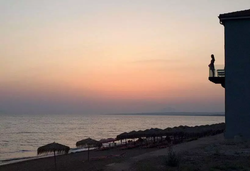 ホテル Dexamenes Seaside