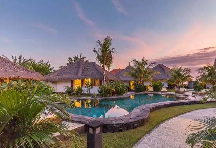 Hotelli Emocean Beach Boutique Dive Resort