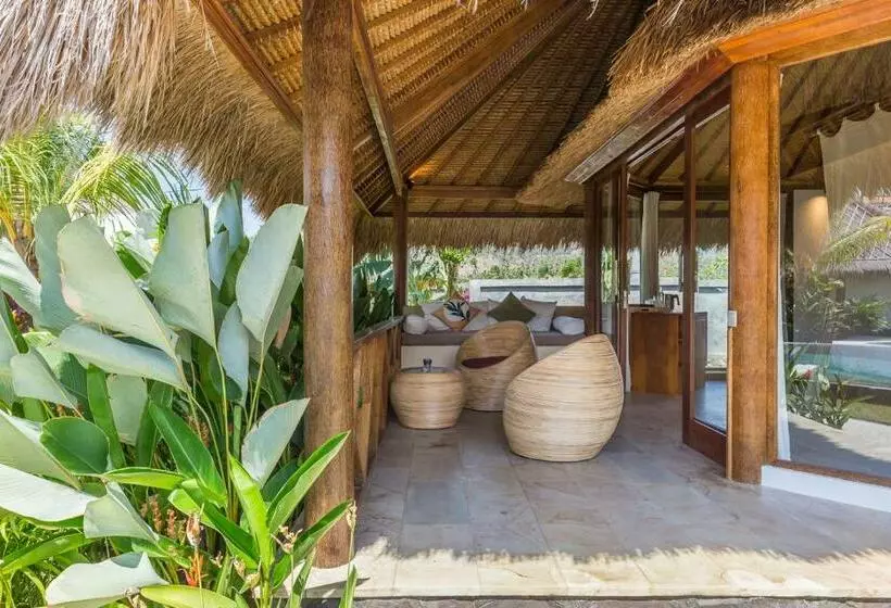 Hotelli Emocean Beach Boutique Dive Resort