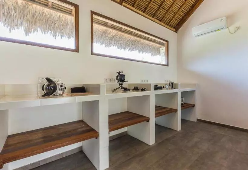 Hotelli Emocean Beach Boutique Dive Resort