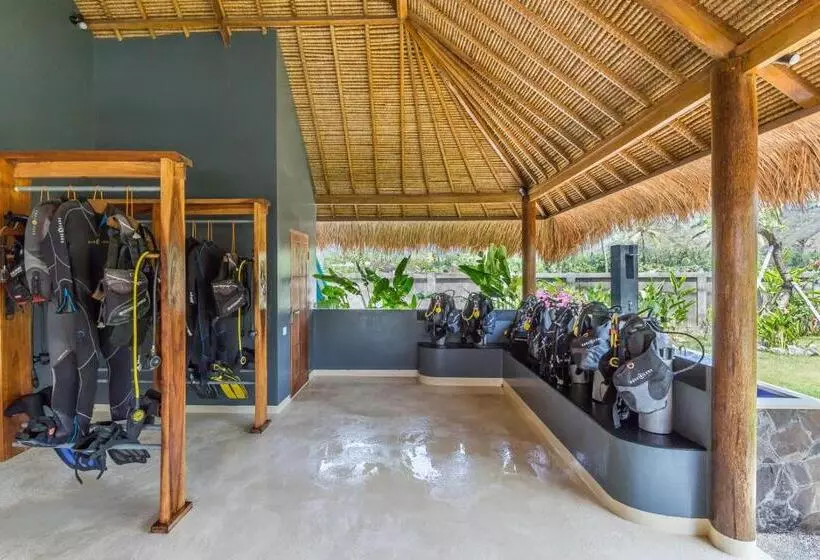 Hotelli Emocean Beach Boutique Dive Resort