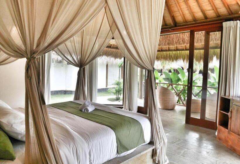 Отель Emocean Beach Boutique Dive Resort