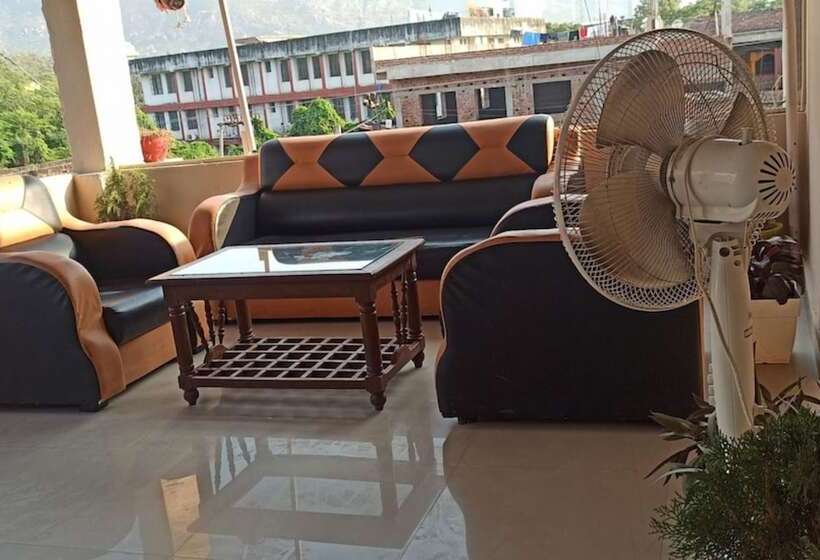 هتل Goroomgo Diamond Plaza Rajgir