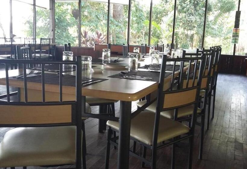 استراحتگاه Amazon Planet