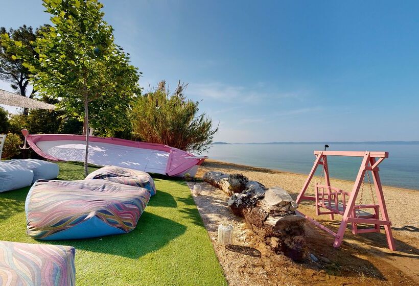 Acrotel Lilyann Boutique