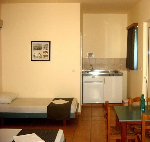 Filoxenia Apartments & Studios